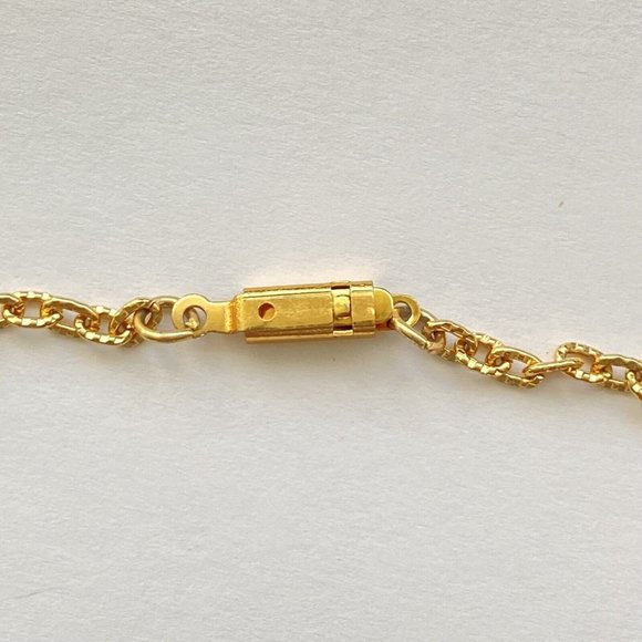 Seahorse Black & Gold Glass Pendant Gold Tone Chain Necklace 24” - Picture 5 of 6